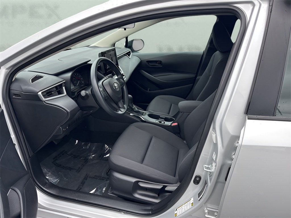 2024 Toyota Corolla LE photo 9