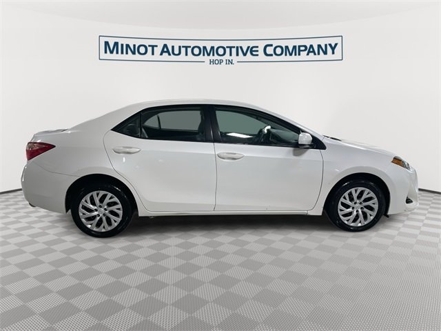 2019 Toyota Corolla XLE XSE photo 9