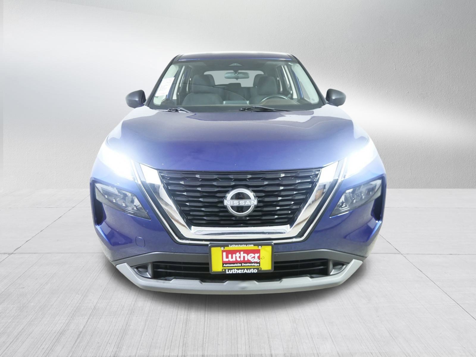 2023 Nissan Rogue S photo 2
