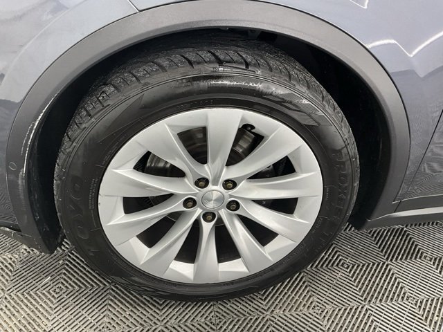 2016 Tesla Model X 90D photo 27