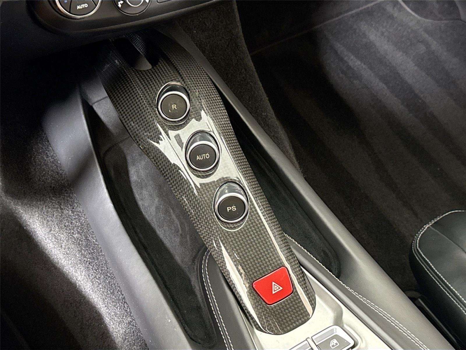 2016 Ferrari F12 Berlinetta Berlinetta photo 21
