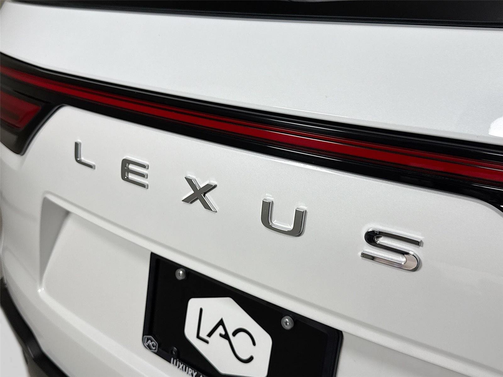 2023 Lexus LX 600 F SPORT photo 33