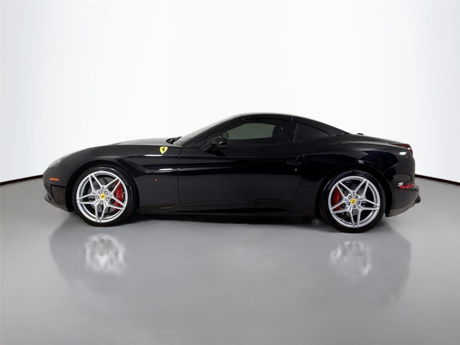 2018 Ferrari California T photo 48