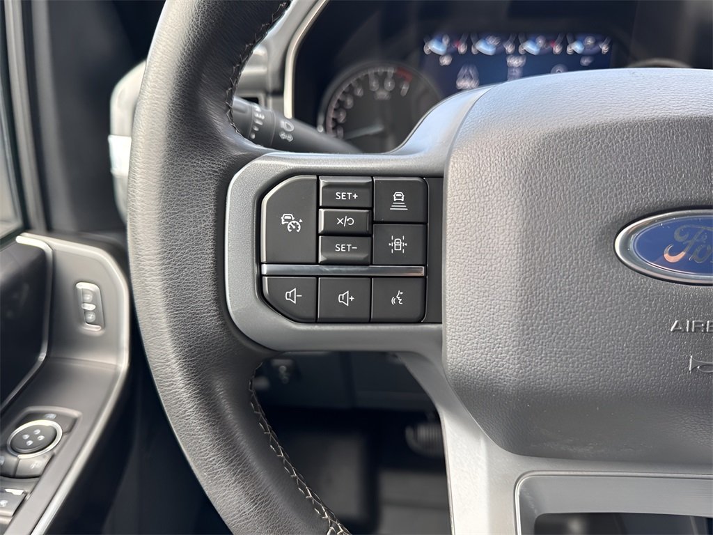 2023 Ford F-150 XLT photo 13