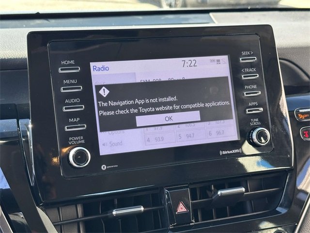 2023 Toyota Camry SE photo 3