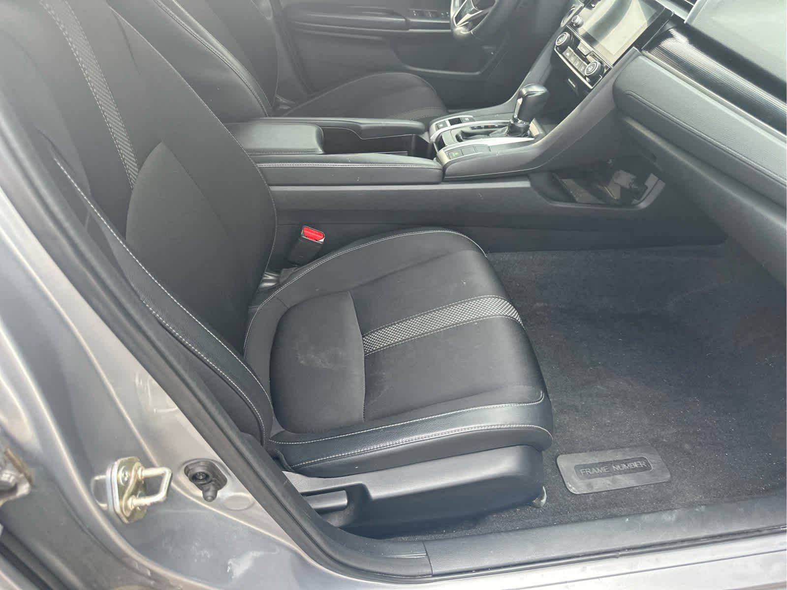 2019 Honda Civic Sport photo 8