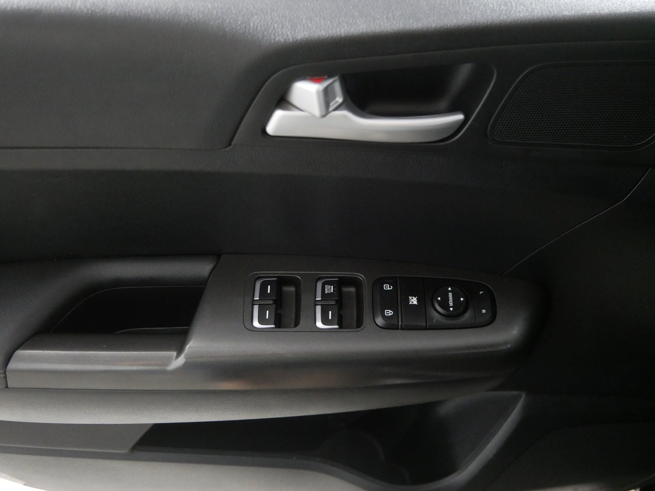 2019 Kia Sportage LX photo 19