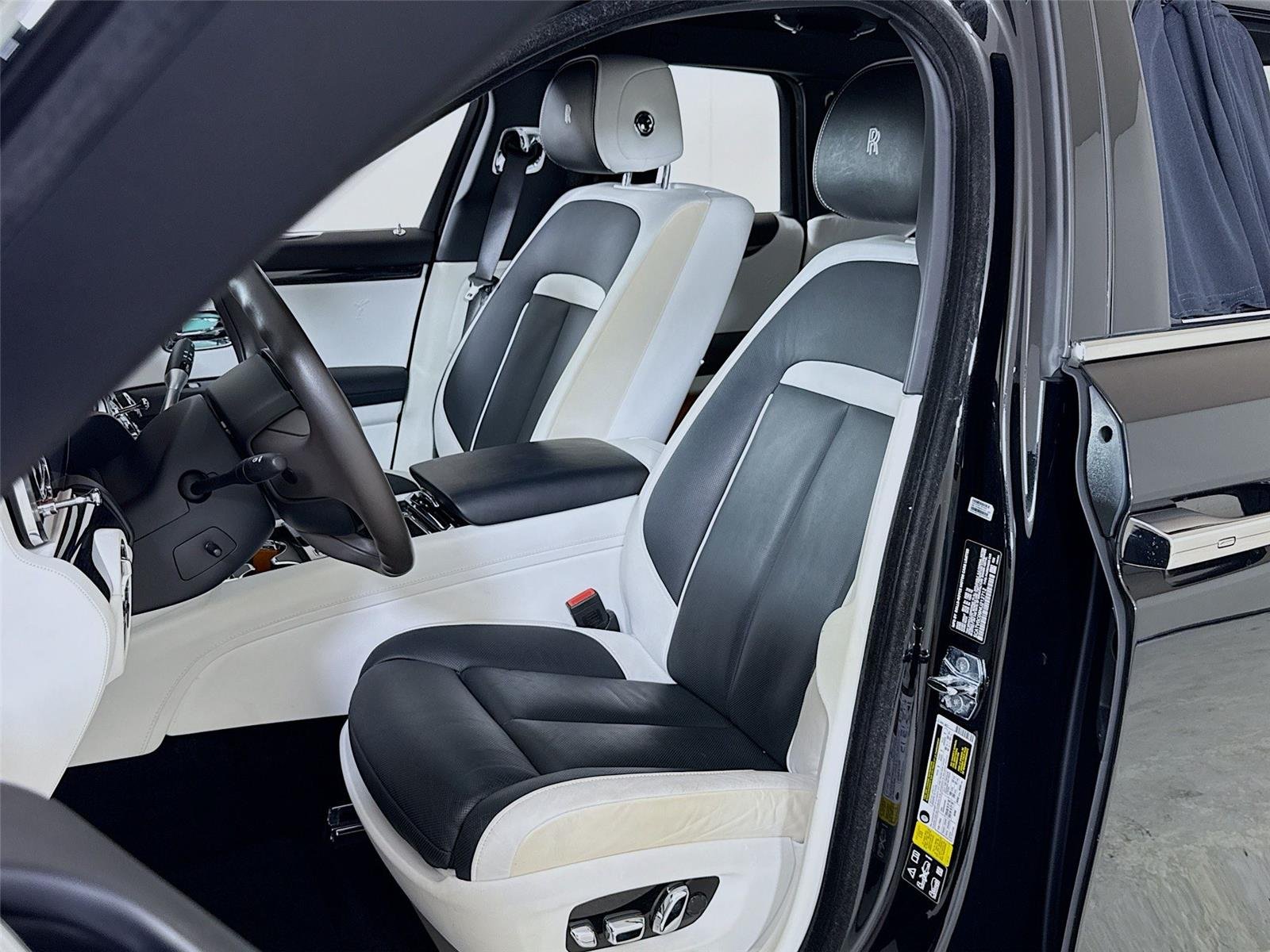 2022 Rolls Royce Ghost RR21 photo 11