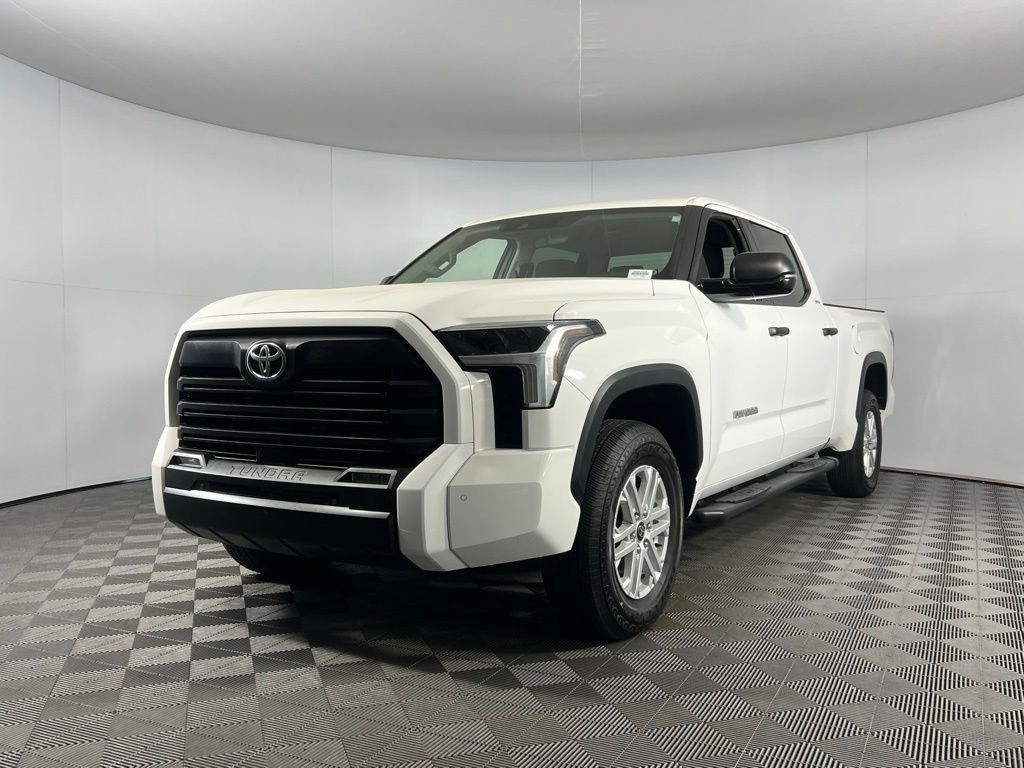 2024 Toyota Tundra SR5 photo 2