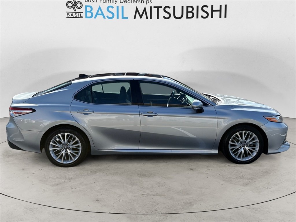 2018 Toyota Camry XLE V6 photo 6