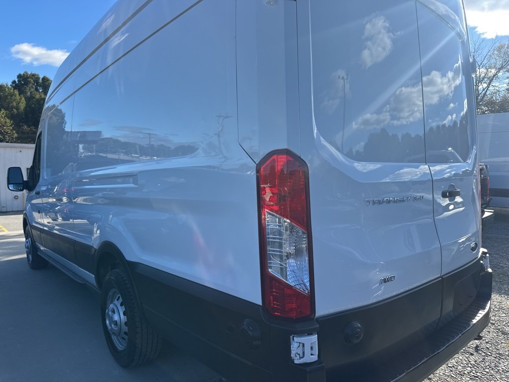 2024 Ford Transit photo 4
