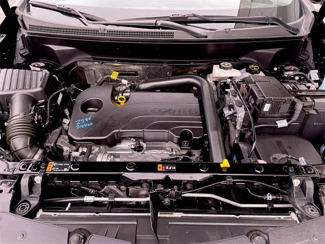 2024 Chevrolet Equinox LT photo 3