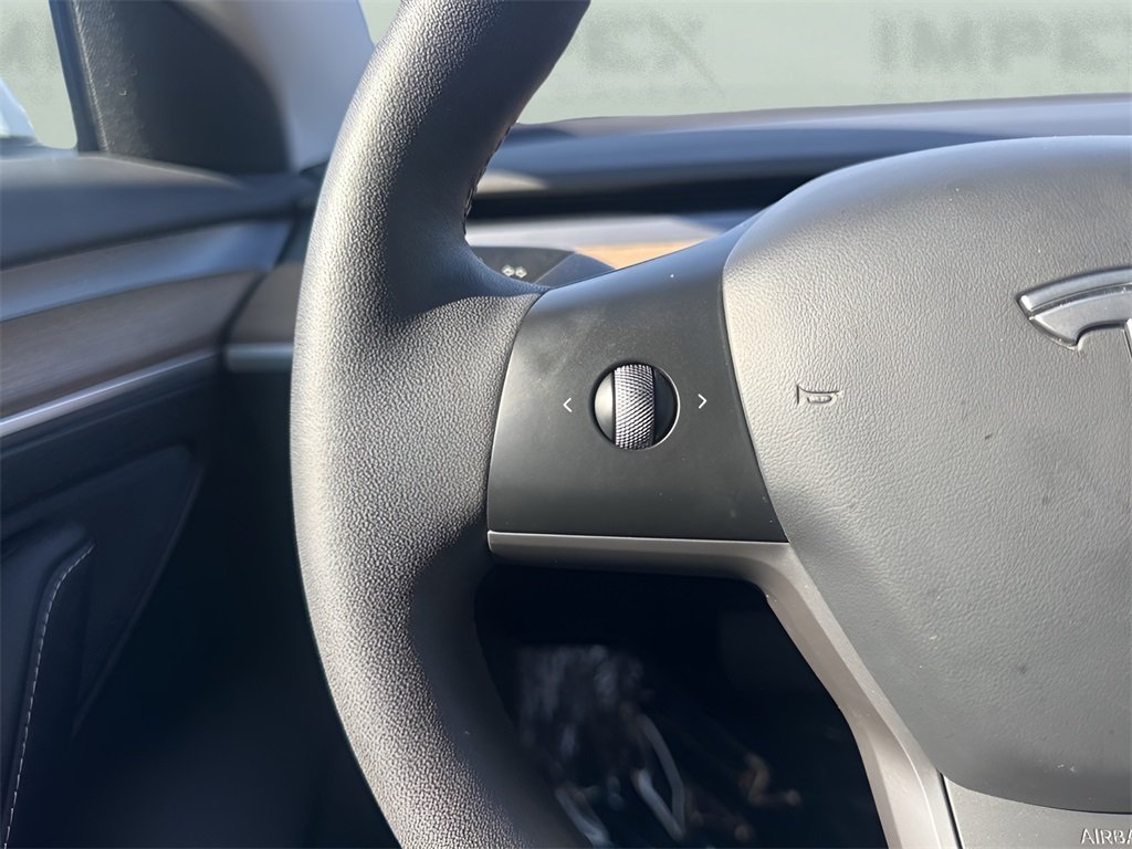 2023 Tesla Model 3 photo 14