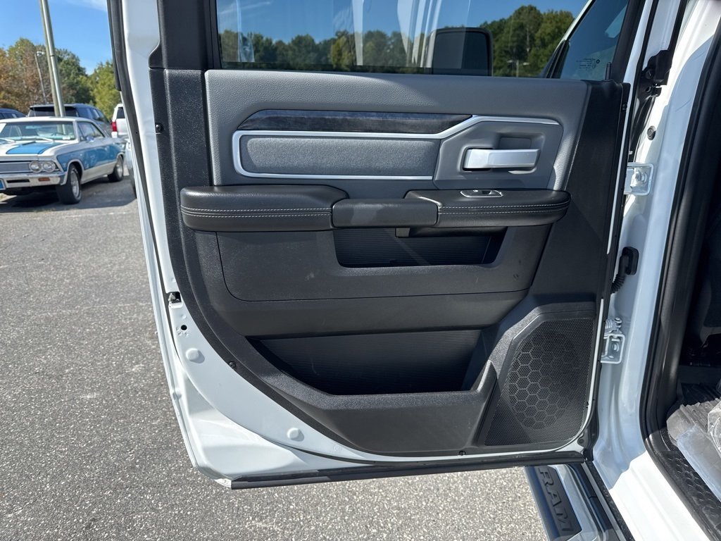 2023 Ram 2500 Big Horn photo 24