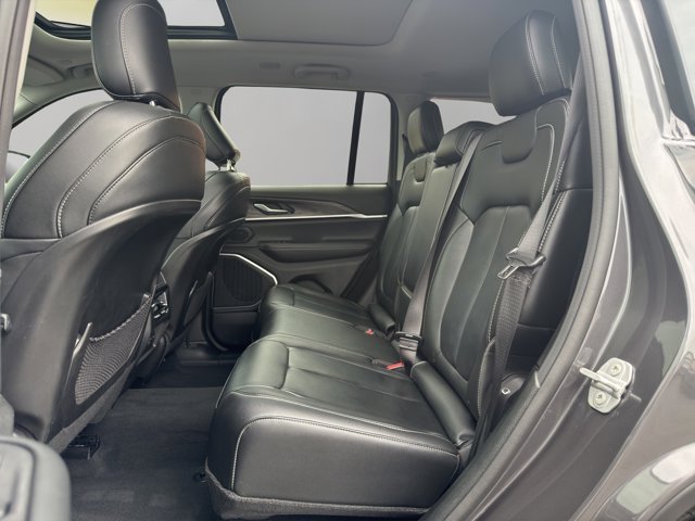 2022 Jeep Cherokee Limited 4xe photo 8