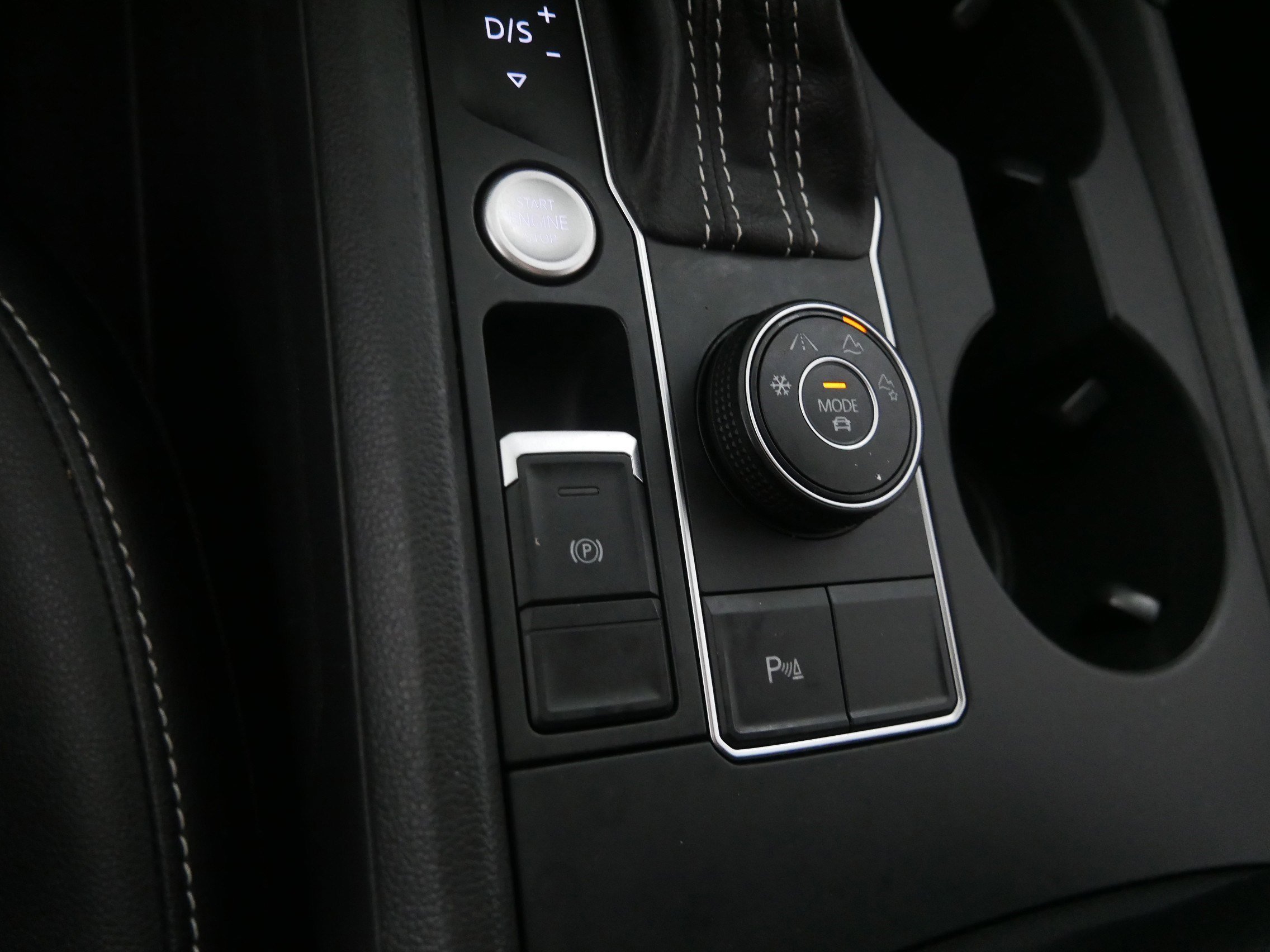 2021 Volkswagen Atlas V6 SE Technology photo 29