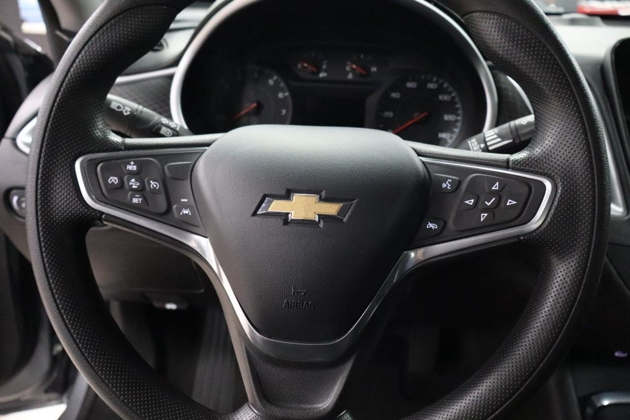 2023 Chevrolet Malibu 1LT photo 13