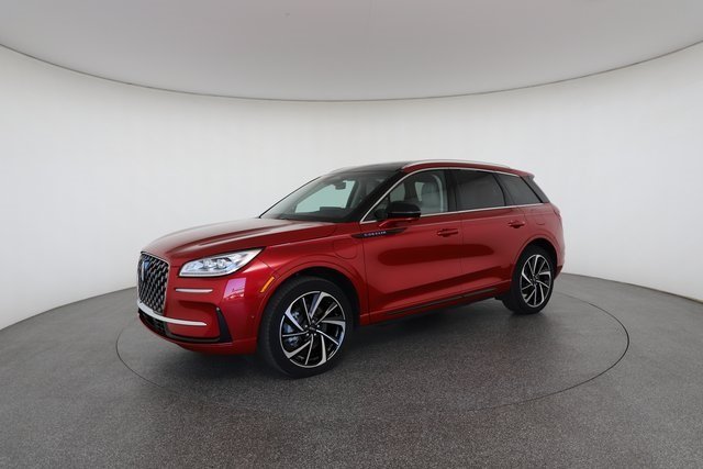 2023 Lincoln Corsair Grand Touring photo 3