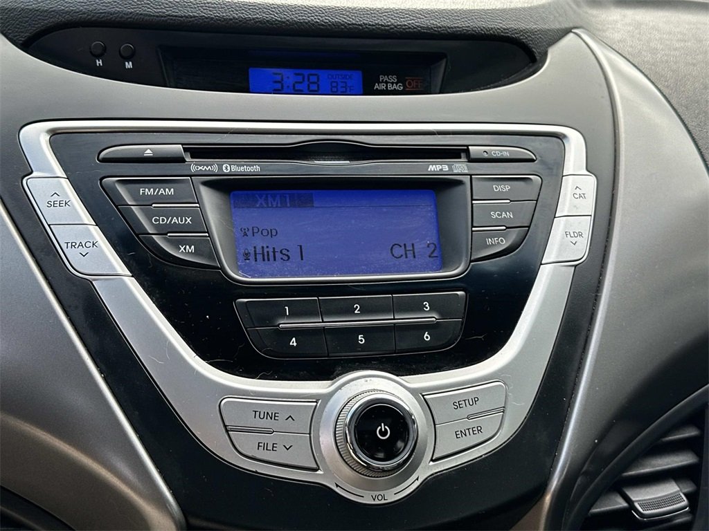 2011 Hyundai Elantra Limited photo 17