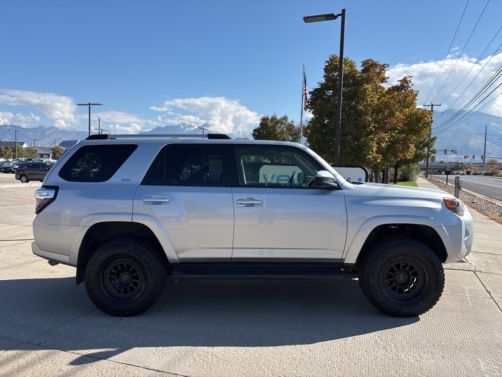 2024 Toyota 4Runner SR5 photo 3