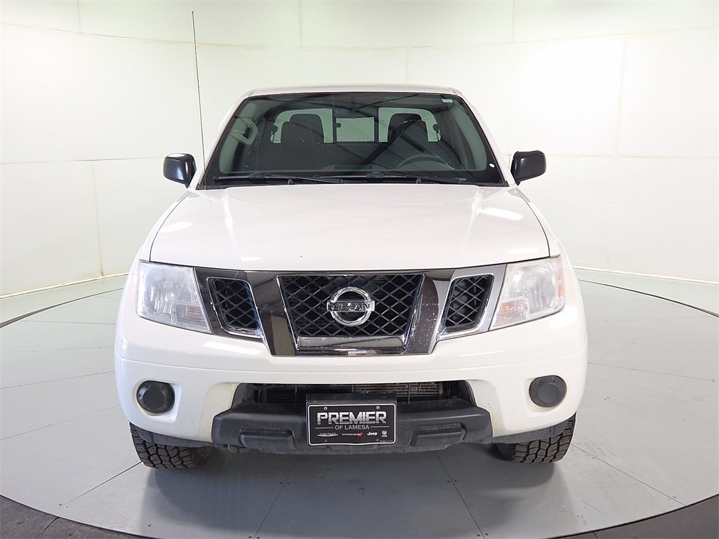 2019 Nissan Frontier SV photo 2