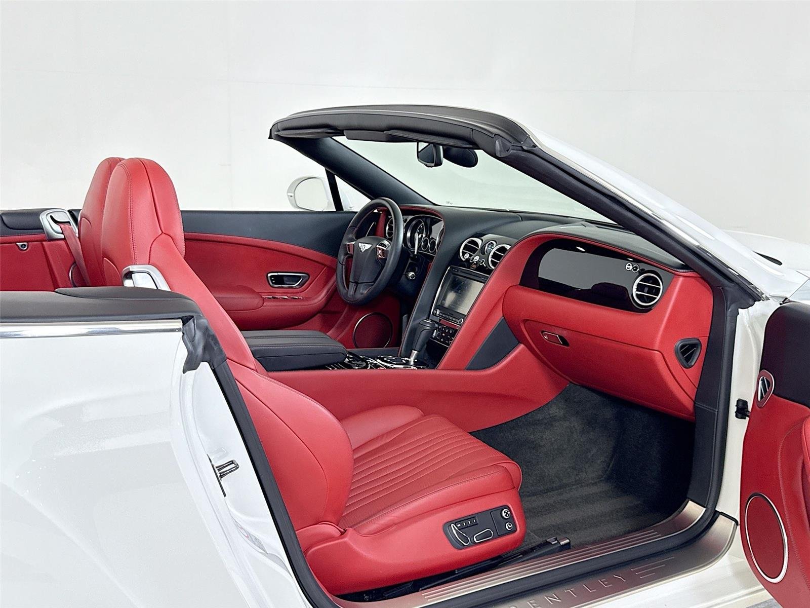 2016 Bentley Continental GT V8 photo 24