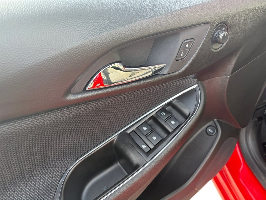 2018 Chevrolet Cruze LS photo 11