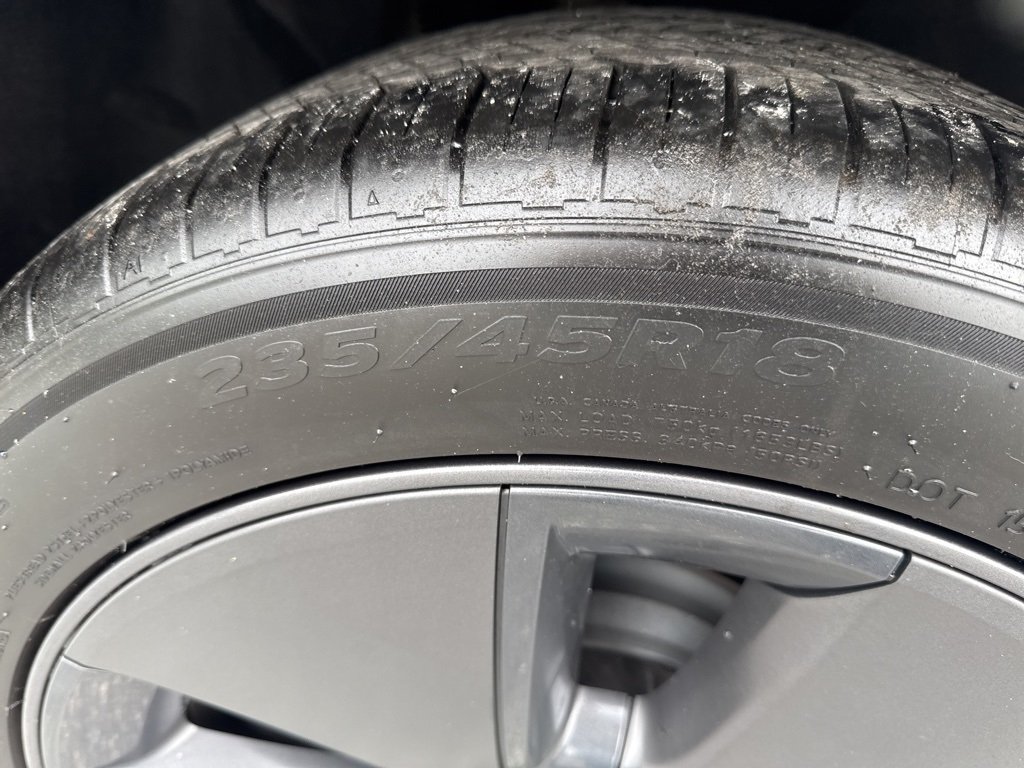 2023 Tesla Model 3 photo 32