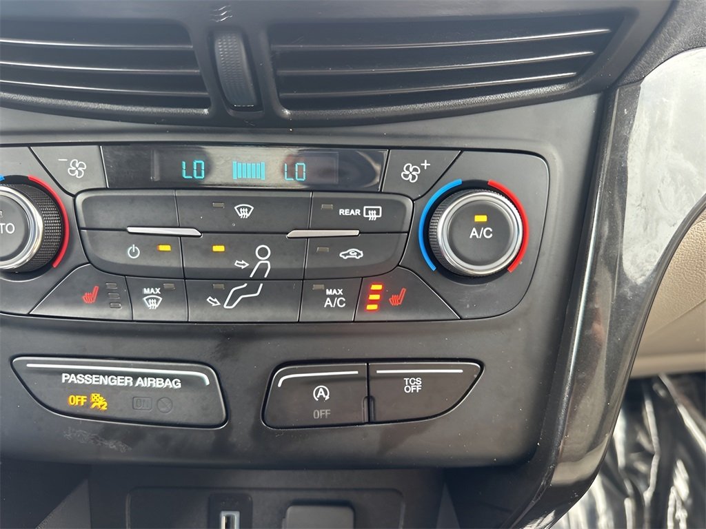 2017 Ford Escape Titanium photo 22