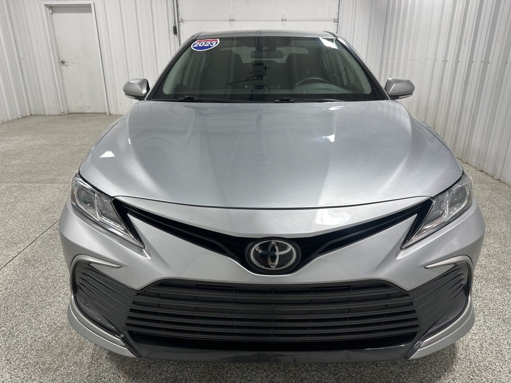 2023 Toyota Camry LE photo 4