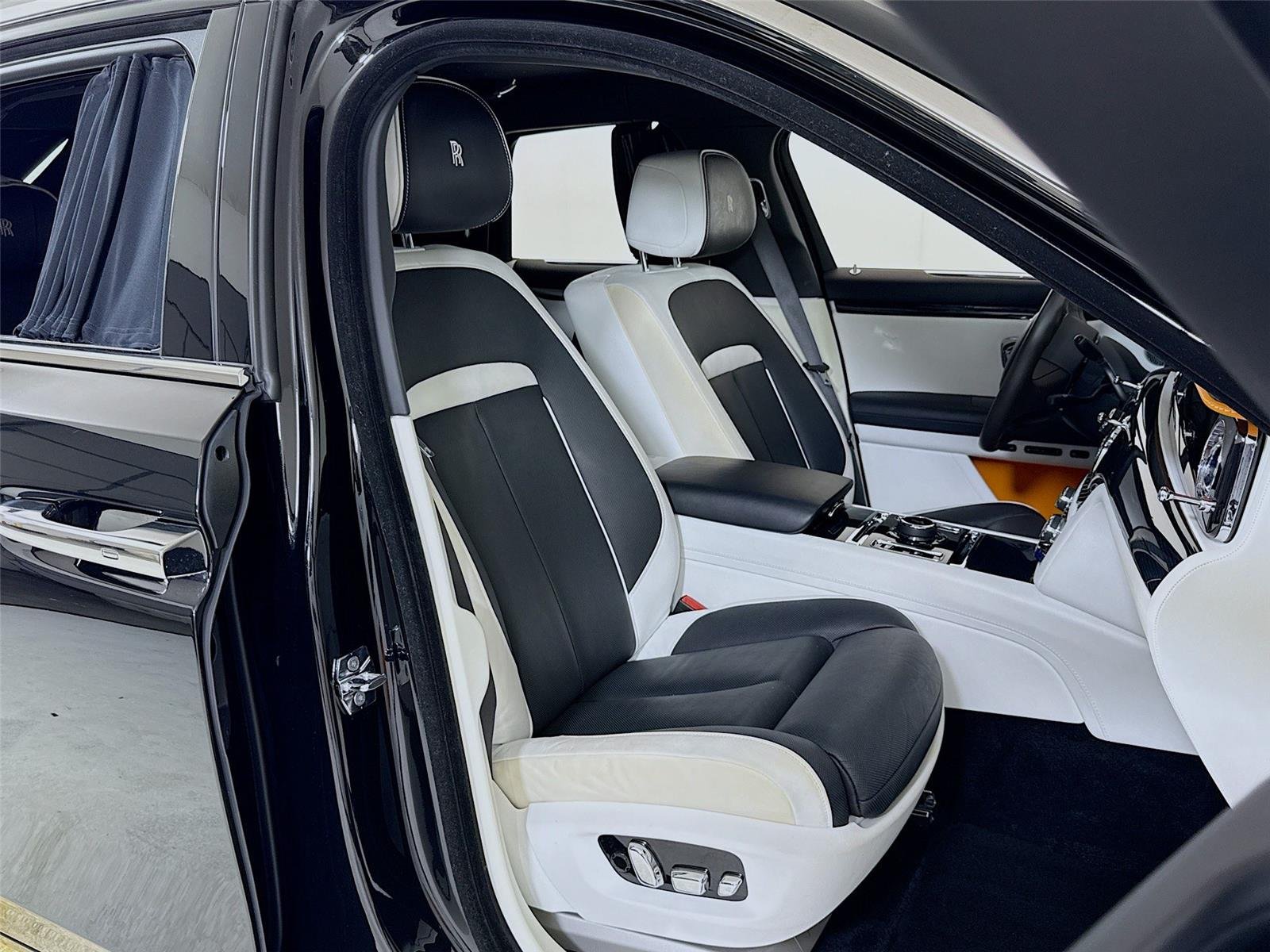 2022 Rolls Royce Ghost RR21 photo 34
