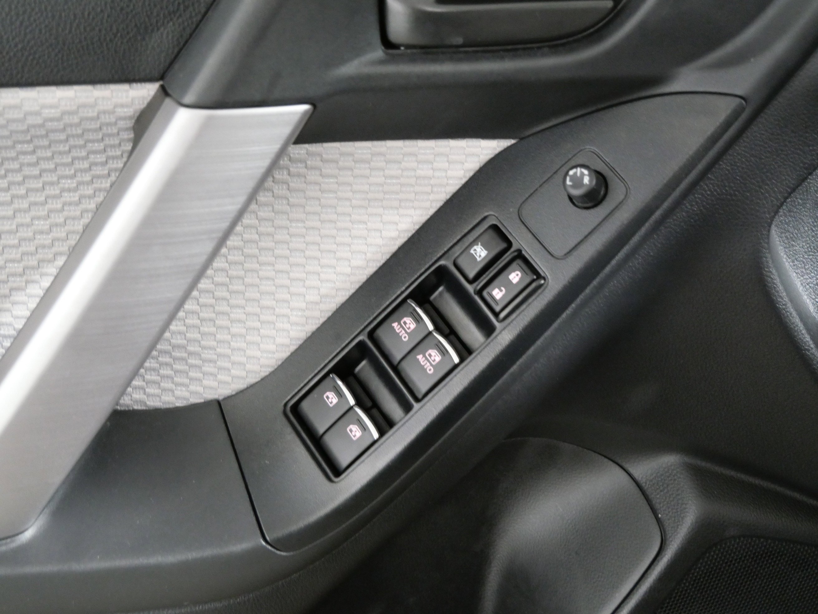 2017 Subaru Forester Premium photo 16