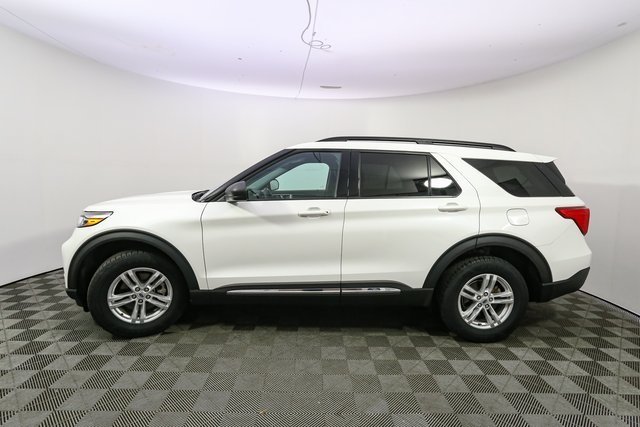 2022 Ford Explorer XLT photo 2