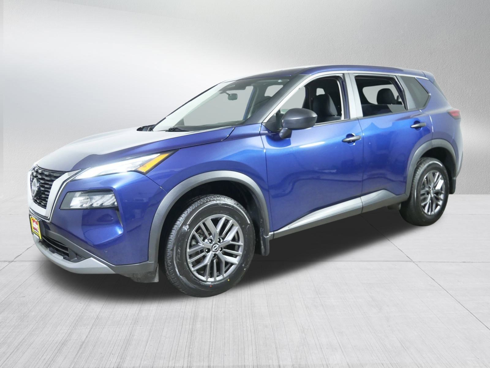 2023 Nissan Rogue S photo 3