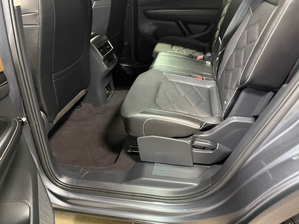 2025 Volkswagen Atlas SE Technology photo 41
