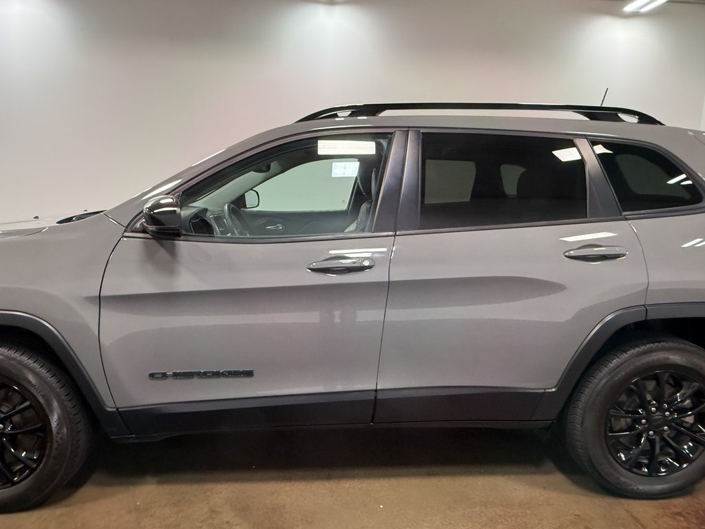 2023 Jeep Cherokee Altitude photo 30