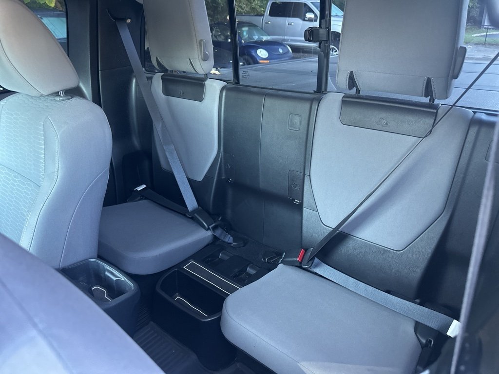 2019 Toyota Tacoma SR photo 11