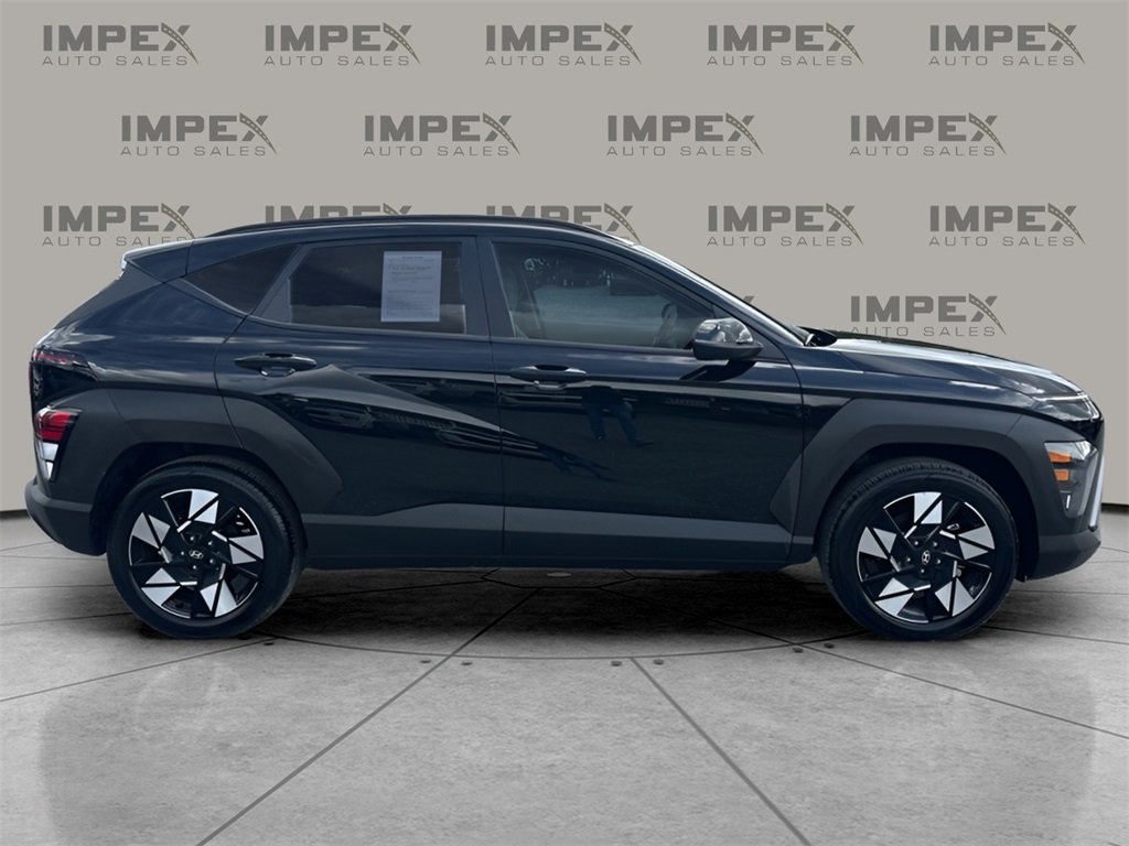 2025 Hyundai Kona SEL photo 6