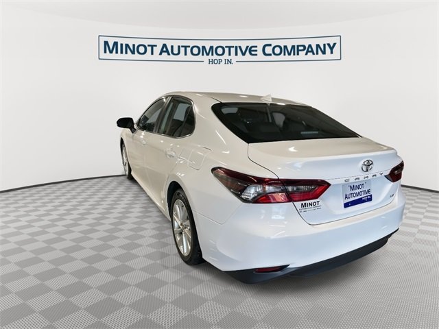 2023 Toyota Camry LE photo 6