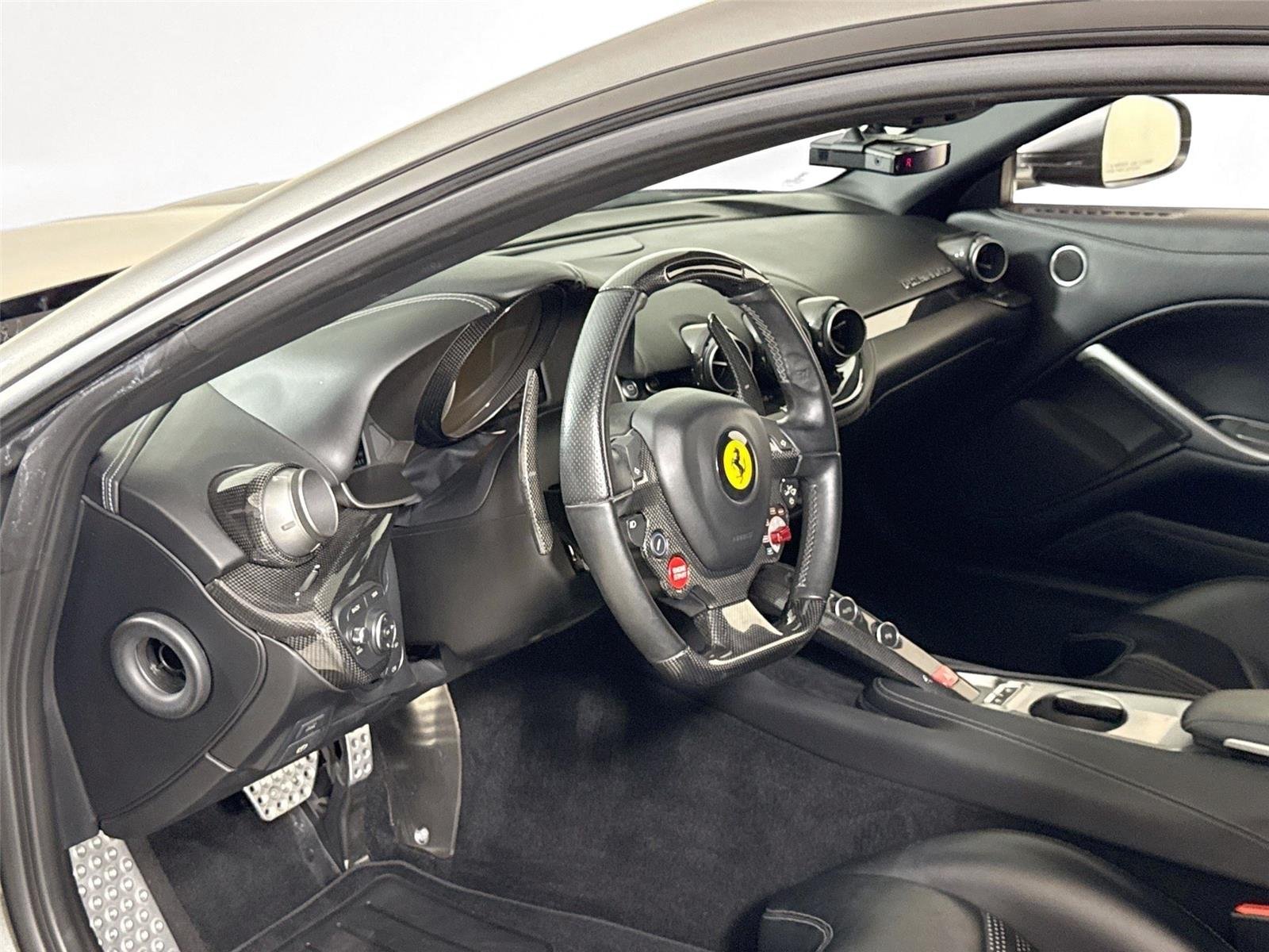 2016 Ferrari F12 Berlinetta Berlinetta photo 13
