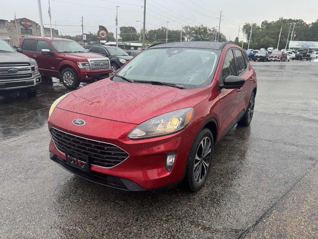 2022 Ford Escape SEL photo 3