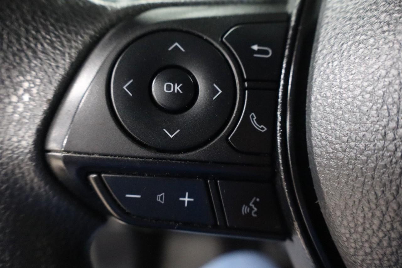 2023 Toyota RAV4 XLE photo 16