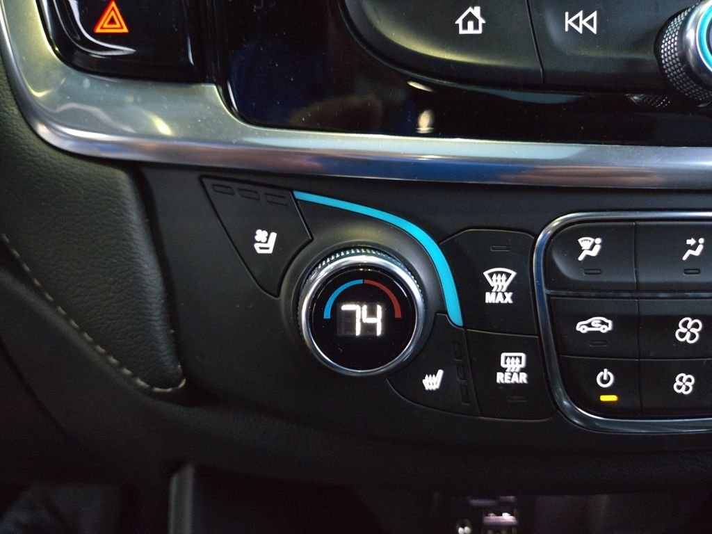 2023 Chevrolet Traverse Premier photo 21