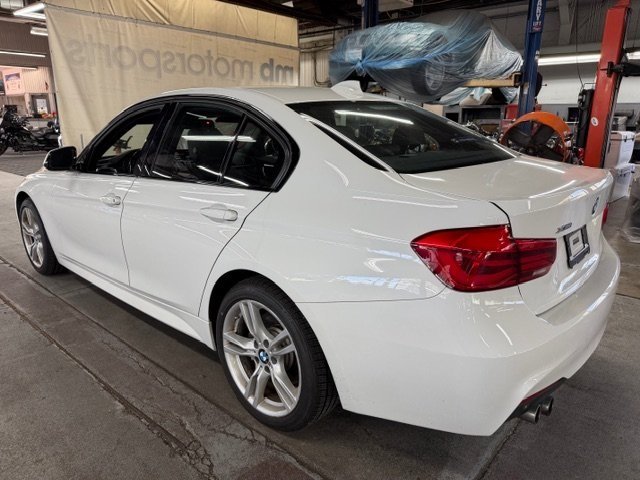 2018 Bmw 330i xDrive Sedan photo 2