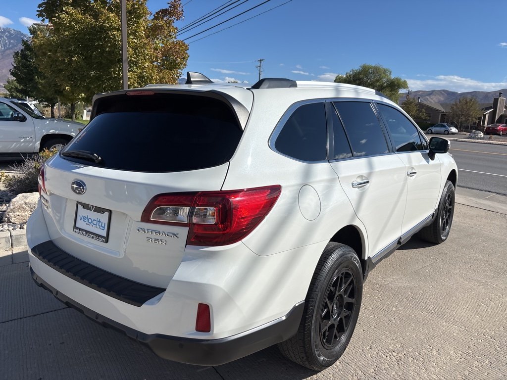 2017 Subaru Outback 3.6R photo 4