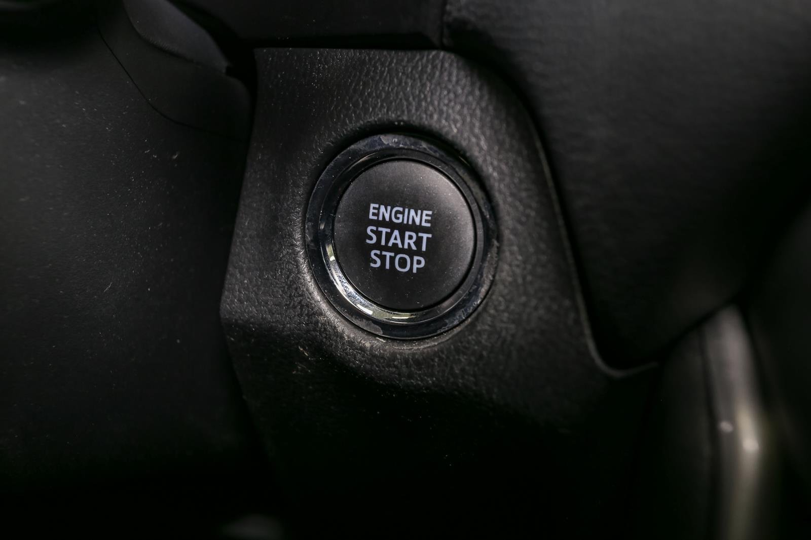 2022 Toyota RAV4 XLE photo 23