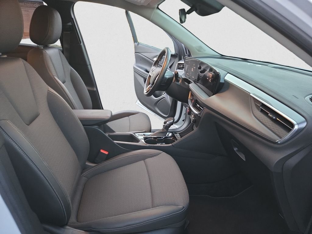 2024 Buick Encore GX Preferred photo 17