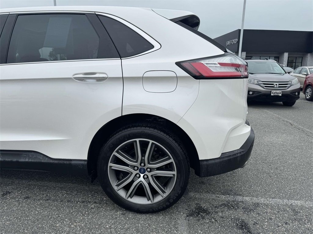 2019 Ford Edge Titanium photo 11