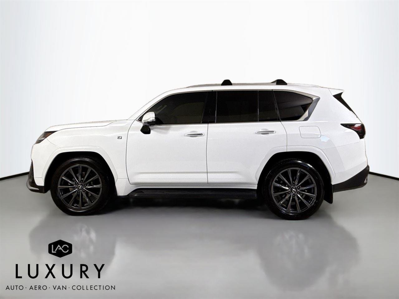 2023 Lexus LX 600 F SPORT photo 6