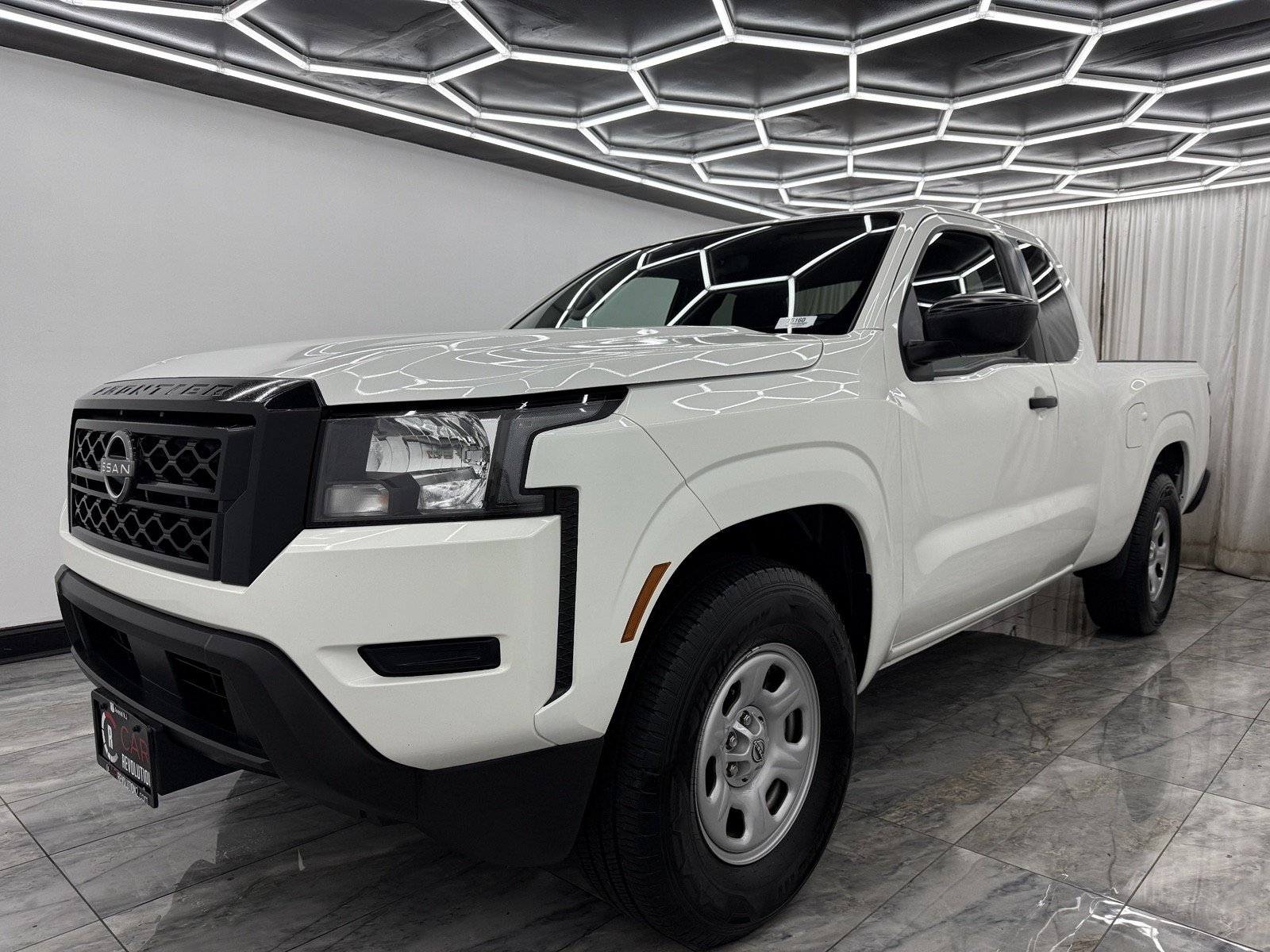 2024 Nissan Frontier S King Cab photo 3